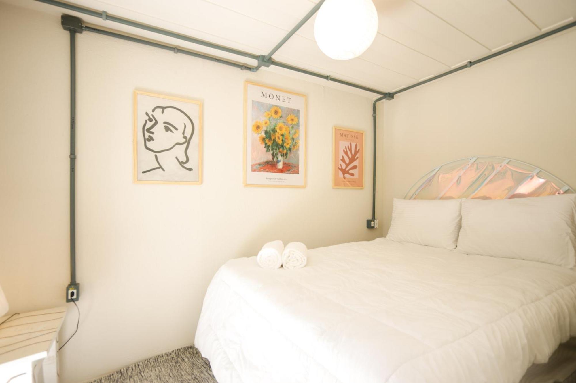 Double Room with Shared Bathroom,1228362413:JPEG